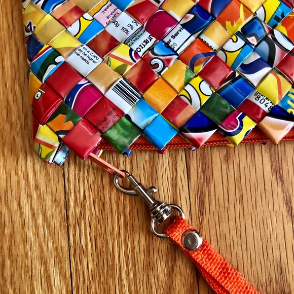 REBAGZ Clutch Wristlet - Picture 7 of 8